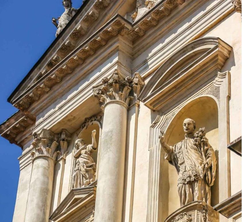 صفحه اصلی 17 نمای یونانی